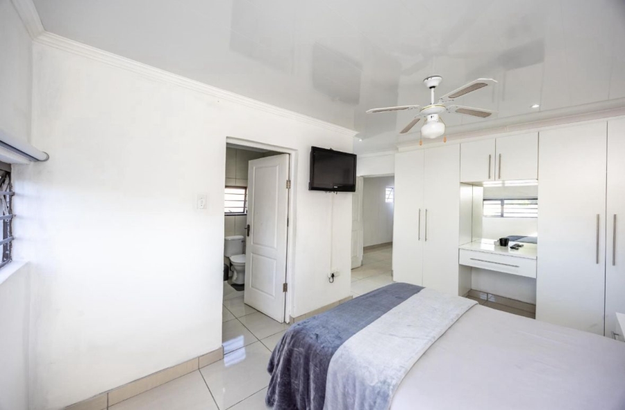 5 Bedroom Property for Sale in Baysville Eastern Cape